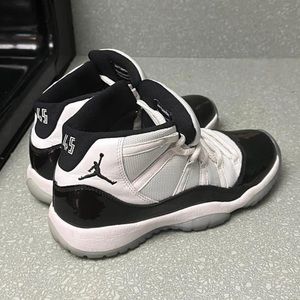 Jordan 11’s Size 7 Youth